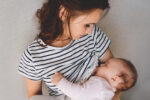flashing while breastfeeding sometimes happens to mums