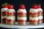 strawberries and cream cake jars recipe