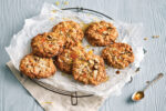 Apricot and oat cookies recipe