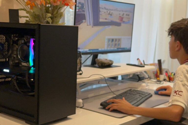 Intel PC DIY Stem Kit Review: An Easy Way to Build a Gaming PC from Scratch