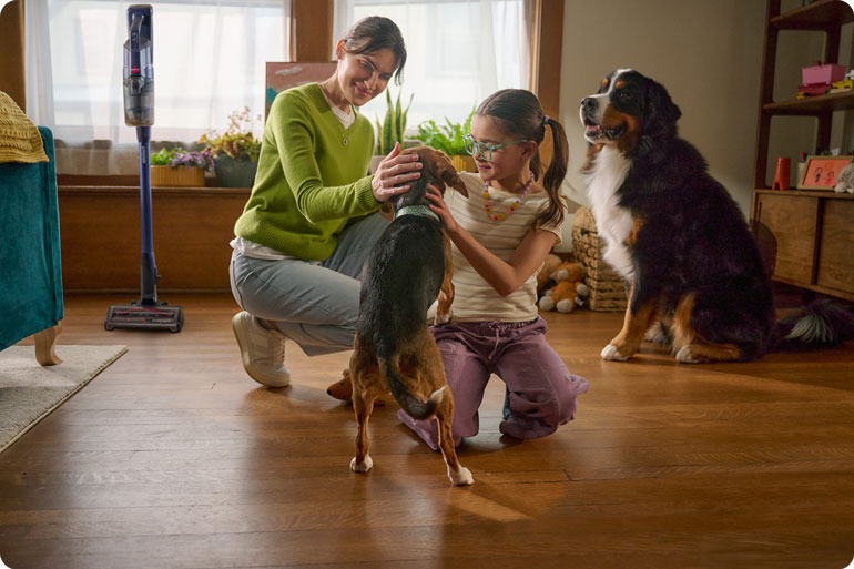 BISSELL PowerClean DualBrush Review: Two Mums Share the Honest Truth - Dogs, Kids & All 5 Bissell PowerClean DualBrush review - dog family